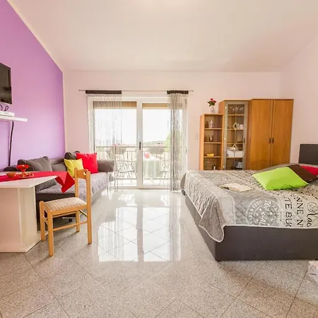 Apartment Mery Pula Exteriér fotografie